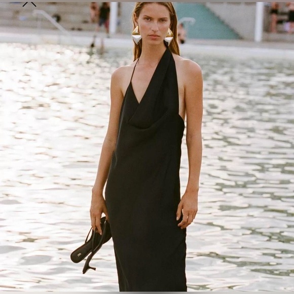 🔥🔥Zara Asymmetrical Black Halter Dress - Picture 1 of 9